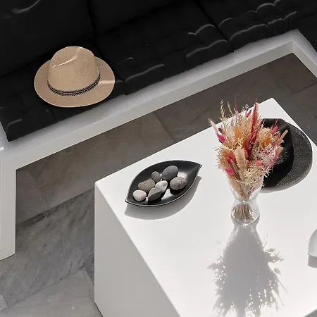 Romantica Naousa (Paros)