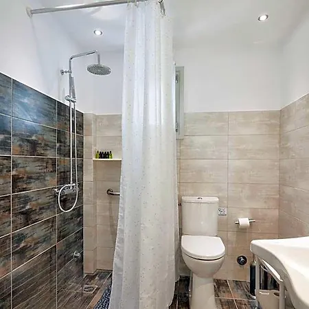 Romantica Hotel apartamentowy Nausa