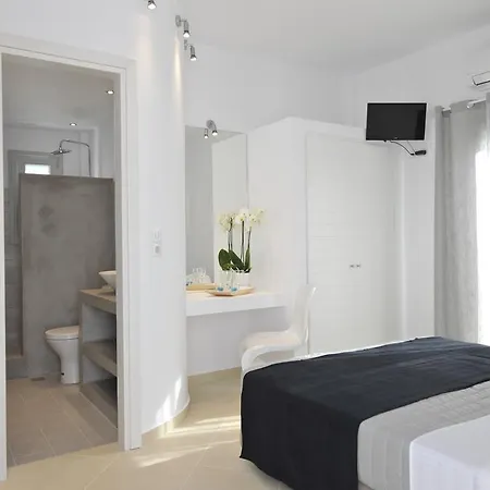 Romantica Hotel apartamentowy Nausa