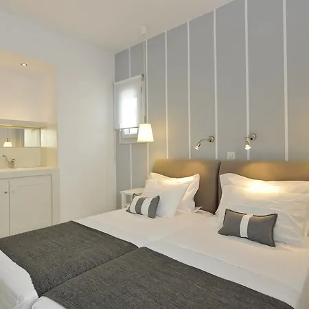 Romantica נאוסה