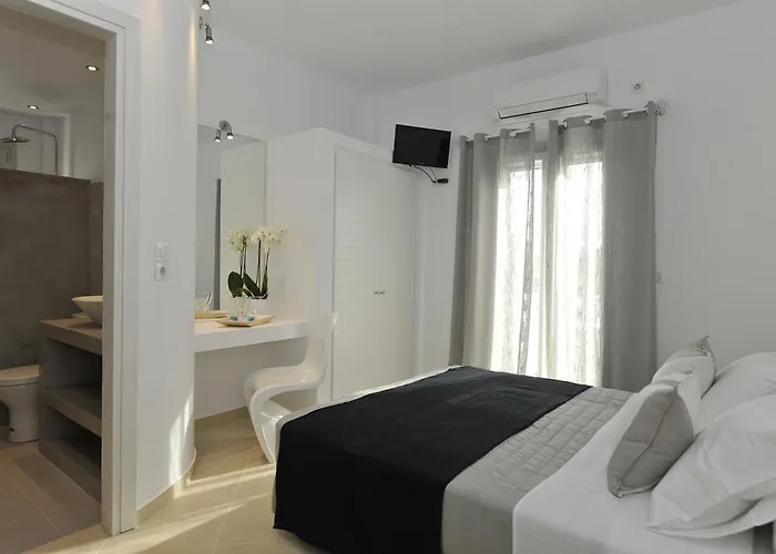 Romantica 4* Naousa (Paros)